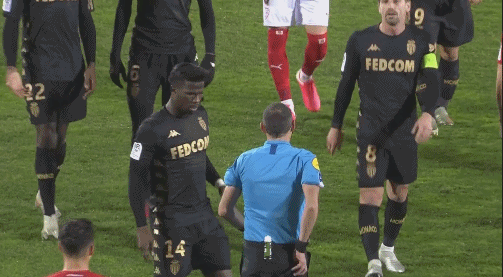 赛与队友